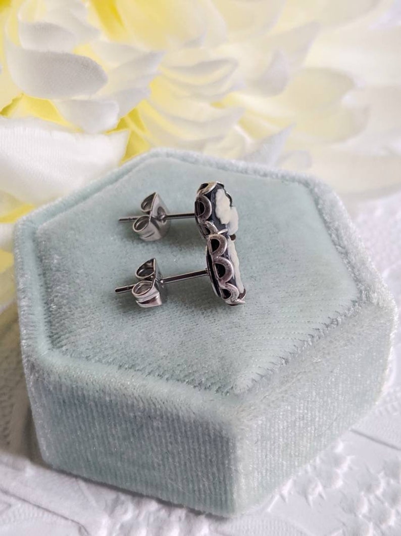 Tiny Cameo Stud Earrings | Black Ivory Dainty Vintage Post Earrings