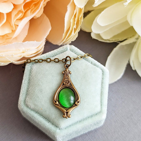 Emerald Green Pendant Necklace | Vintage-Style Handmade Jewelry