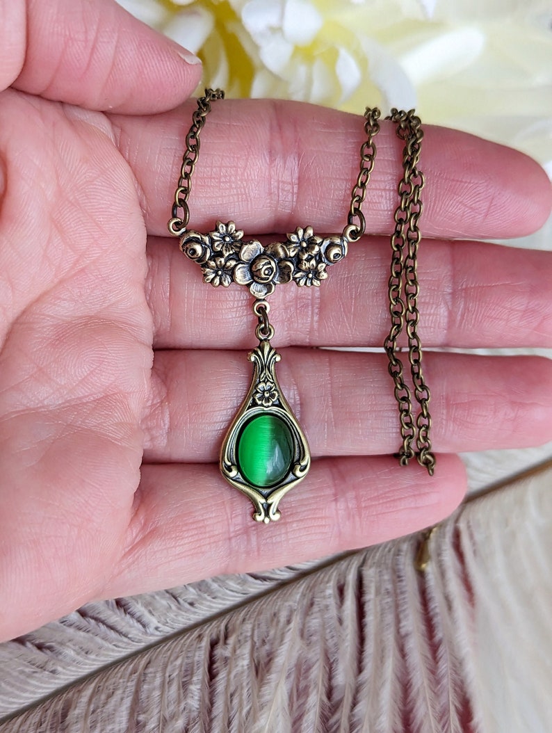 Emerald Green Pendant Necklace | Vintage Victorian Handmade Jewelry