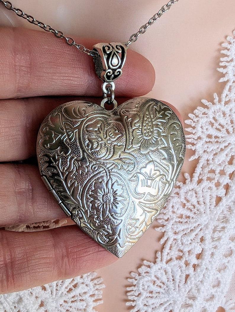 Floral Heart Locket Necklace | Valentine's Photo Keepsake Gift