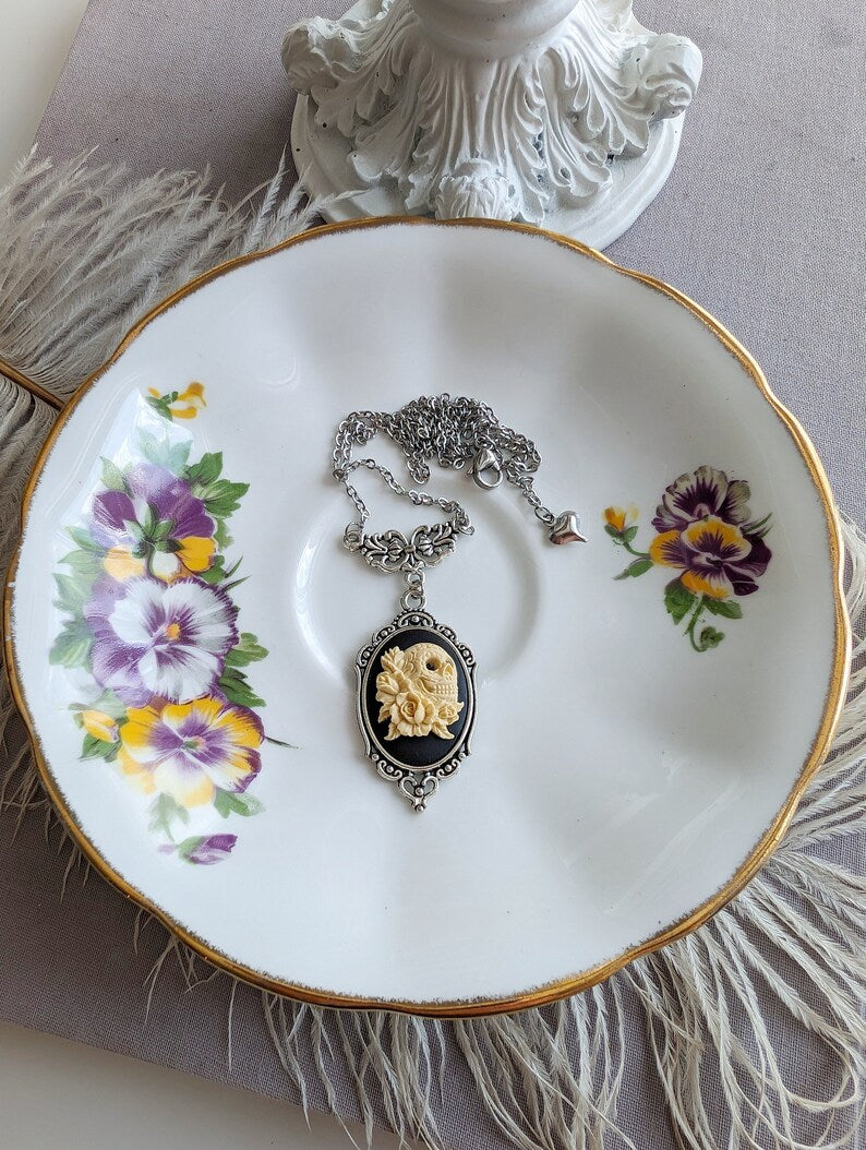 Sugar Skull Necklace, Day of the Dead Gothic Cameo Jewelry