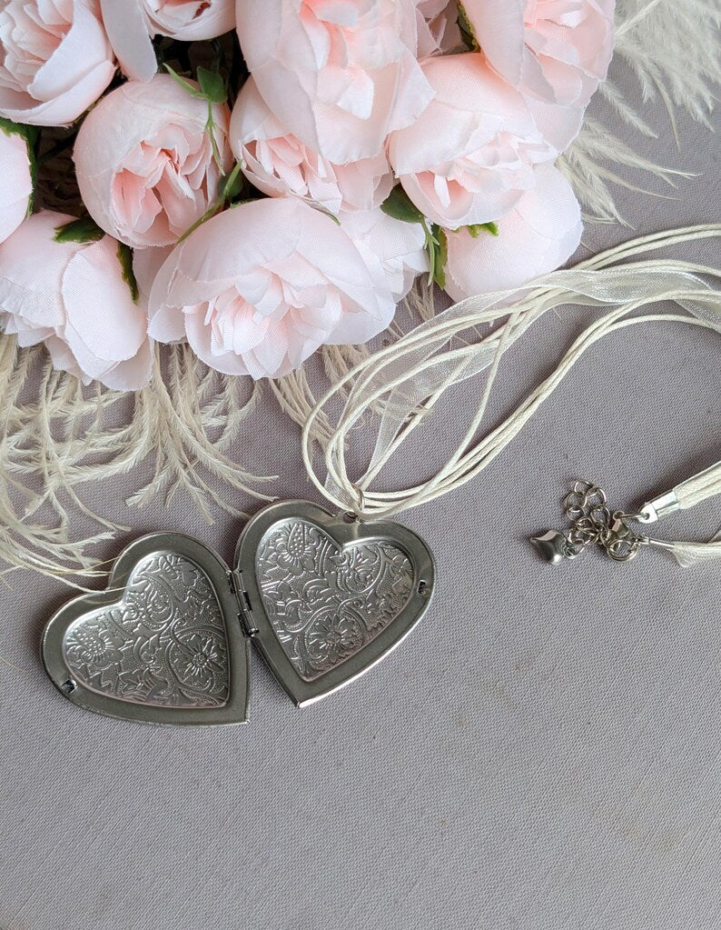 Vintage Silver Floral Heart Locket Choker Necklace