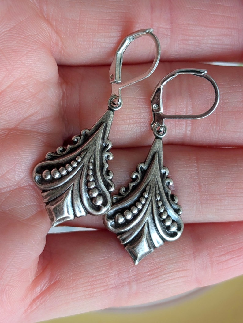 Art Deco Silver Earrings – Antiqued Vintage Style Dangle Jewelry