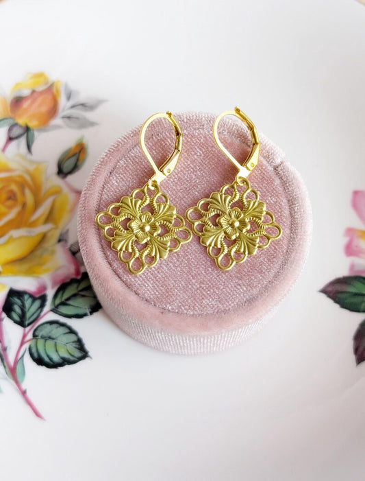 Golden Brass Floral Filigree Earrings: Vintage Inspired Jewelry