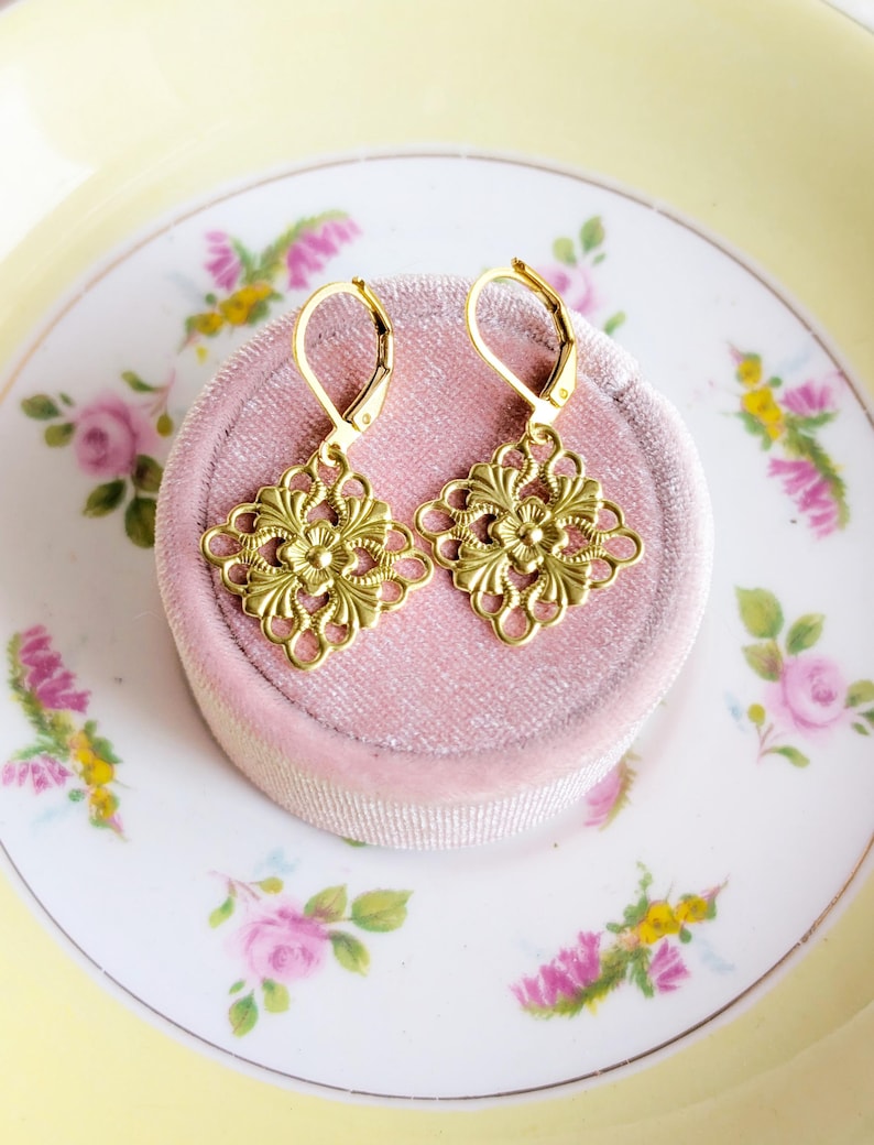 Golden Brass Floral Filigree Earrings: Vintage Inspired Jewelry