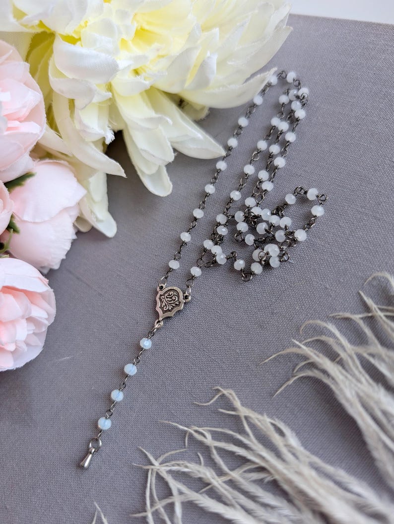 Rainbow Moonstone Y Necklace: Gothic Rosary Bead Choker