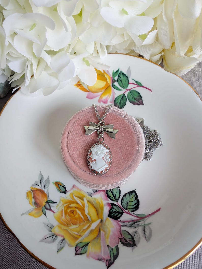 Pink Cameo Pendant Necklace with Bow Connector, Vintage Style Jewelry