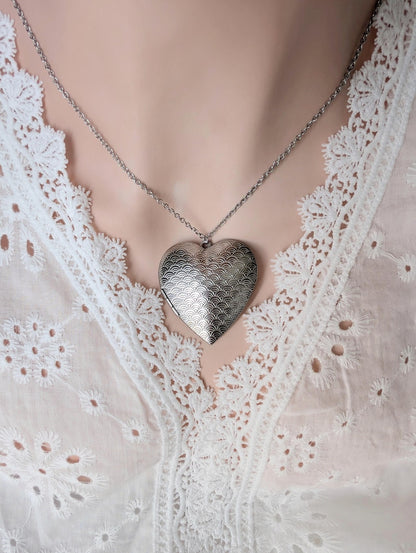 Silver Plated Heart Locket Necklace, Romantic Keepsake Gift for Girlfriend