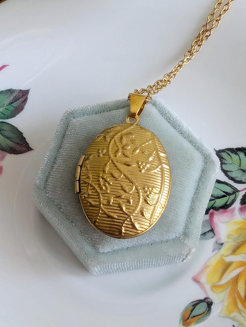 Vintage Style Oval Locket Necklace with Embossed Vine Design - Brass Photo Locket