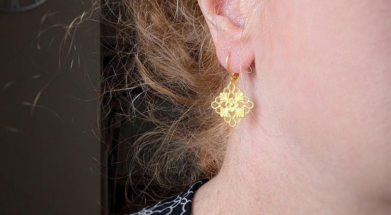 Golden Brass Floral Filigree Earrings: Vintage Inspired Jewelry