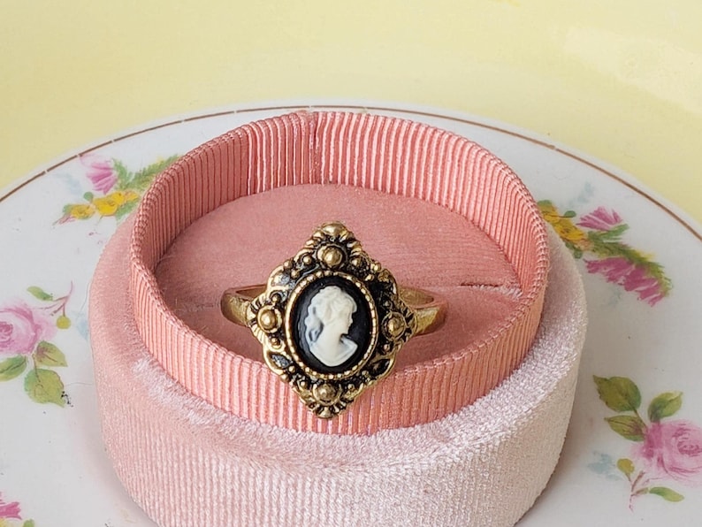 Cameo Ring Carnelian Lady in Golden Brass, Victorian Jewelry, Adjustable