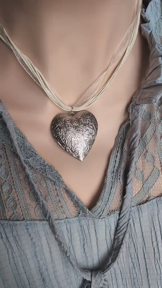 Vintage Silver Floral Heart Locket Choker Necklace