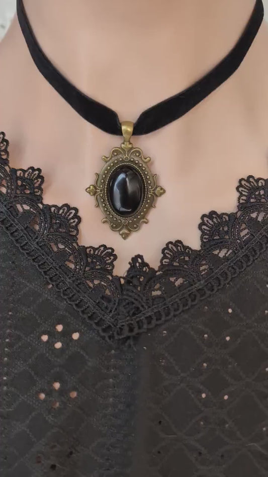 Black Obsidian Choker – Gothic Velvet Ribbon Necklace, Bronze Pendant