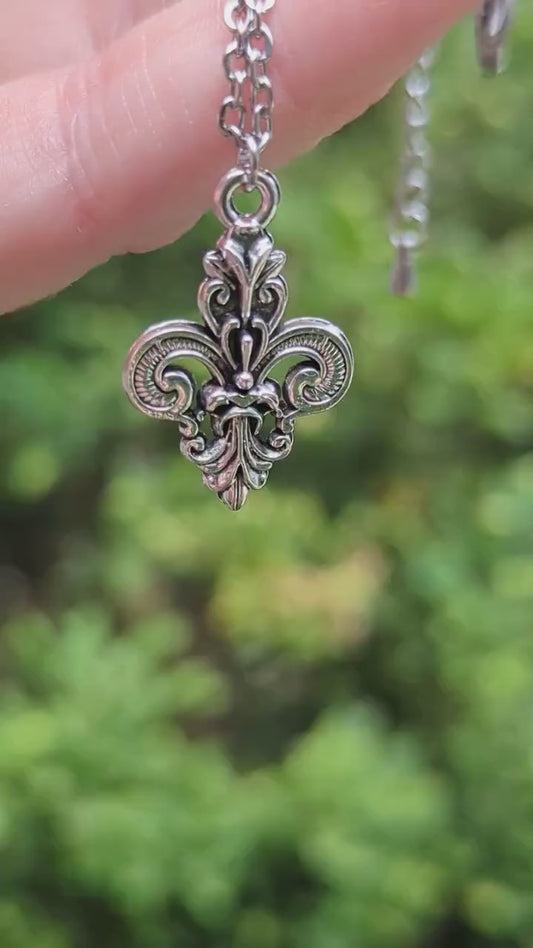 Pewter Fleur De Lis Necklace: French Themed Mardi Gras Jewelry