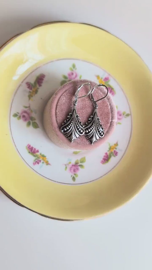 Art Deco Silver Earrings – Antiqued Vintage Style Dangle Jewelry