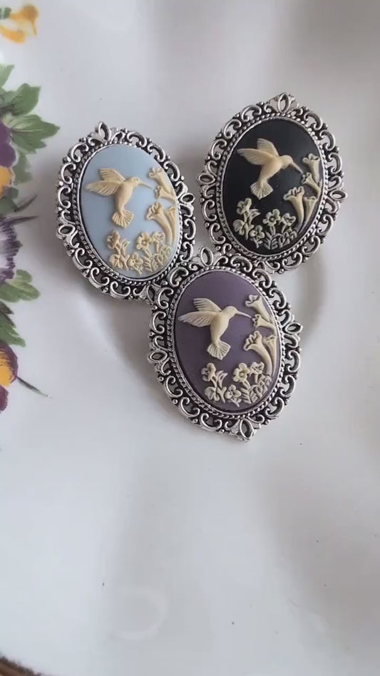 Hummingbird Cameo Brooch: Lacy Silvertone Vintage Style Pin