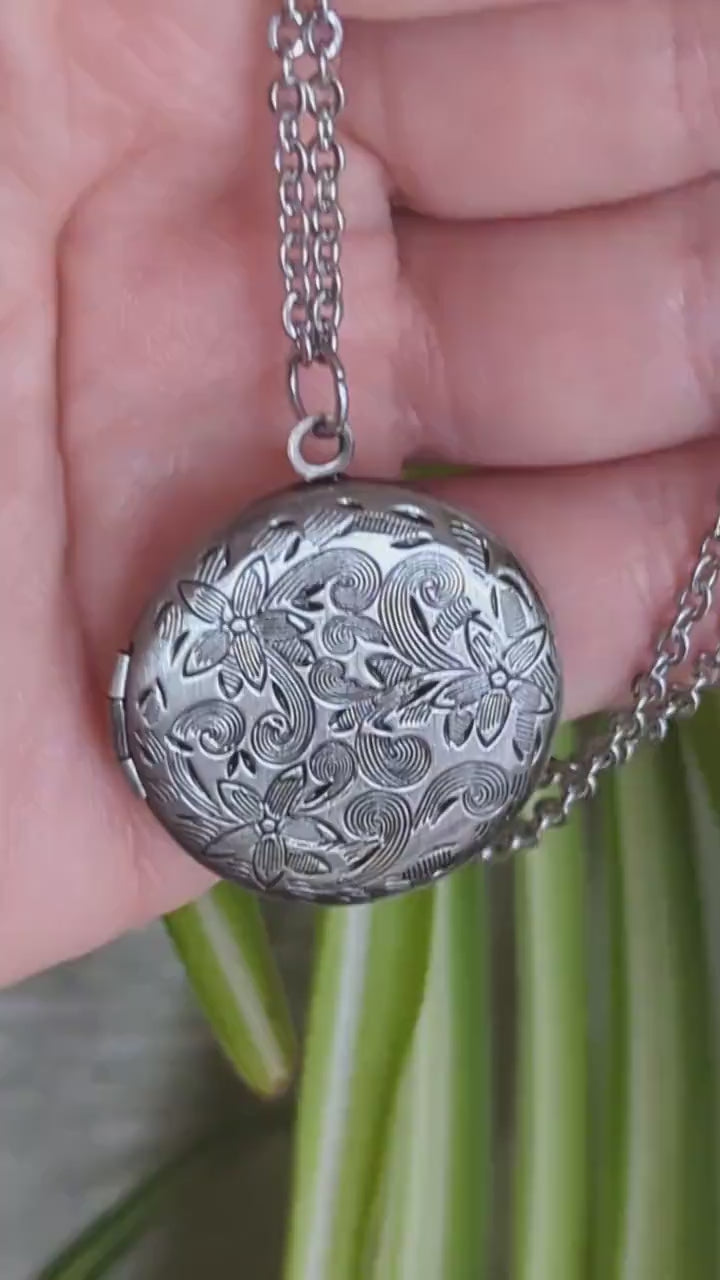 Silver round floral etched locket necklace by Papillion Era