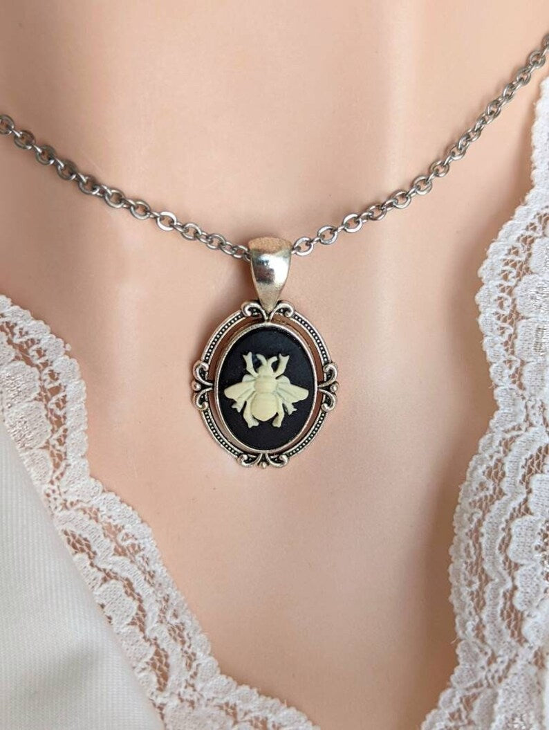 Goth Bee Cameo Necklace, Silver Victorian Honeybee Pendant, Forestcore Nature Jewelry, Dark Romantic Gift