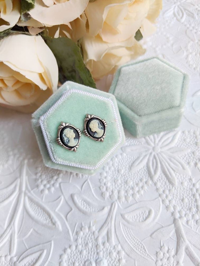 Art Deco Cameo Post Earrings - Vintage Style Hypoallergenic Stainless Steel Studs