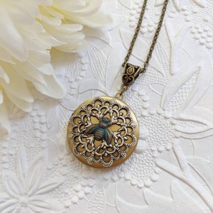 Bee Locket Necklace, Round Gold Locket, Keepsake Necklace, Photo Locket, Long Chain Pendant, Mom Gift for Mothers Day