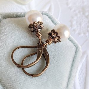 Ivory Pearl Earrings, Vintage Inspired Jewelry, Pearl Bridal Earrings, Summer Wedding Jewelry, Shabby Chic, 12th Anniversary Gift, Pearlcore