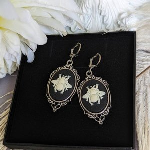 Bee Statement Earrings, Bee Cameo Earrings, Steampunk Jewelry, Dark Academia, Nature Inspired, Dark Cottage Core