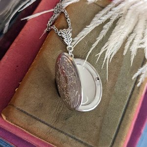 Silver Locket, Embossed Floral Locket, Long Chain Necklace, Vintage Style, Designer Locket, Wife Anniversary Gift, Mothers Day Gift