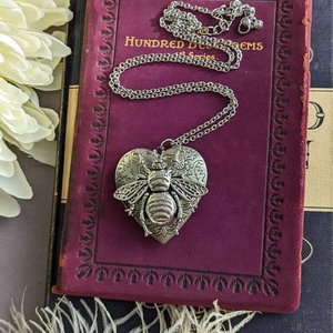 Bee Heart Locket, Honey Bee Necklace, Silver Locket, Nature Jewelry, Long layering necklace, Mothers Day gift for Mom