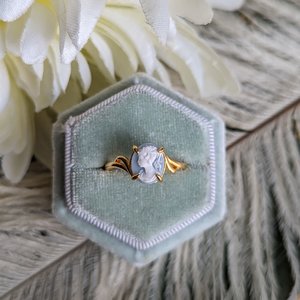 Goddess Cameo Ring in 925 Sterling Silver, White on Blue Lady Cameo, Victorian Jewelry, Adjustable Size, Old Fashioned Style