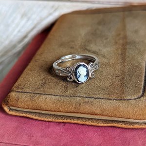Black Cameo ring, 925 Sterling Silver Ring, Adjustable size, Antique Replica Jewelry
