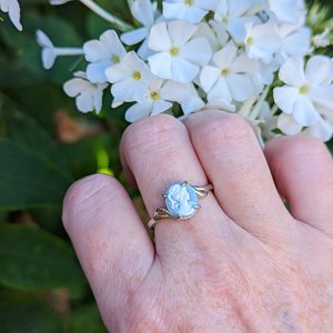 Goddess Cameo Ring in 925 Sterling Silver, White on Blue Lady Cameo, Victorian Jewelry, Adjustable Size, Old Fashioned Style