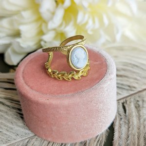 Double Band Cameo Ring, Adjustable Size Ring, Laurel Leaf Jewelry, Modern Vintage Style Victorian Jewelry