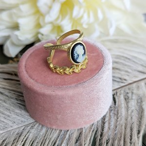 Double Band Cameo Ring, Adjustable Size Ring, Laurel Leaf Jewelry, Modern Vintage Style Victorian Jewelry