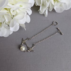 Silver Swallow Bracelet: Glass Pearl Bird Jewelry with Toggle Clasp