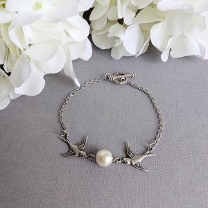 Silver Swallow Bracelet: Glass Pearl Bird Jewelry with Toggle Clasp