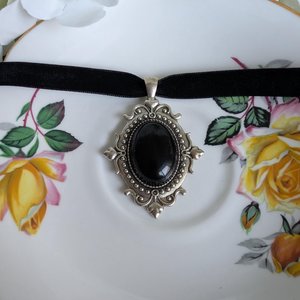 Gothic Black Obsidian Choker Necklace – Oval Stone Pendant in Silver Vintage Setting on Black Velvet Ribbon