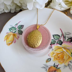 Embossed Vine Oval Locket Necklace, Vintage Style Brass Pendant