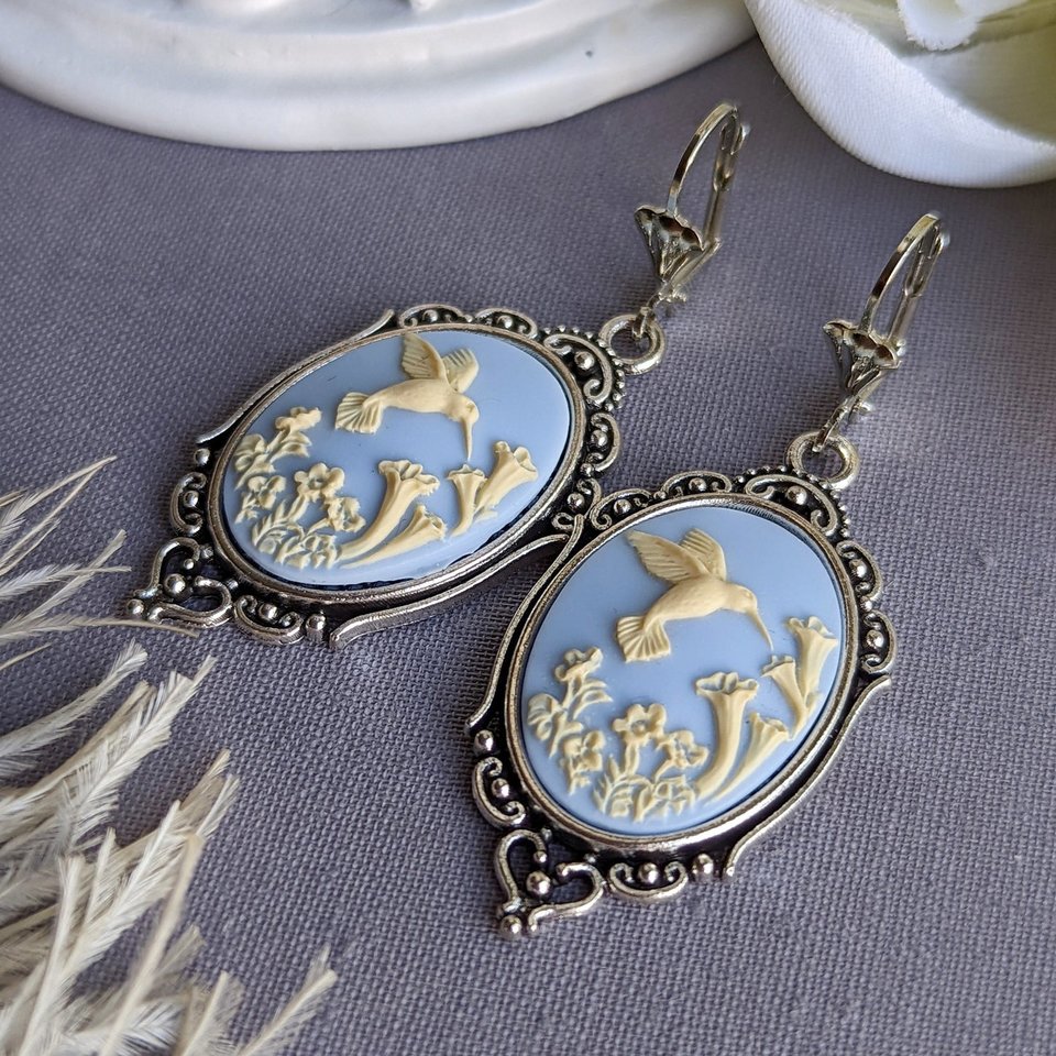 Black Hummingbird Cameo Necklace, Unique Bird Pendant Gift