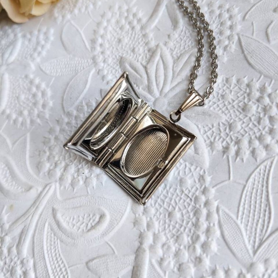 Book Lover Gift, Love Book Locket Necklace, Book Club Bookworm Gift for Librarian 