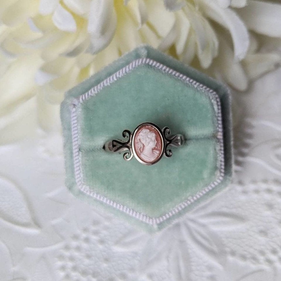 Black Cameo ring, 925 Sterling Silver Ring, Adjustable size, Antique Replica Jewelry