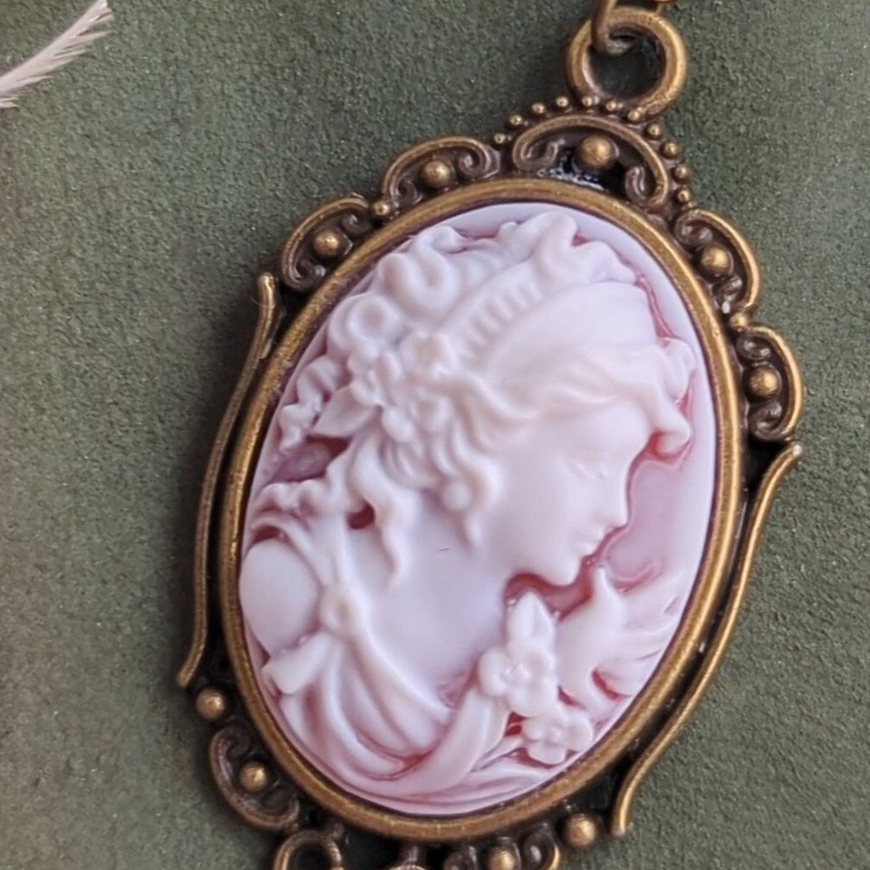 Victorian Goddess Cameo Necklace, Antique Brass Cameo Pendant, Vintage Wedding Jewelry