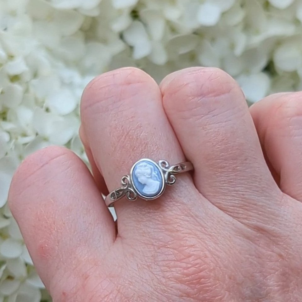 Green Cameo Ring, 925 Sterling Silver Adjustable Cameo Ring, Antique Replica Cameo Jewelry, Victorian Jewelry Gift for Anniversary