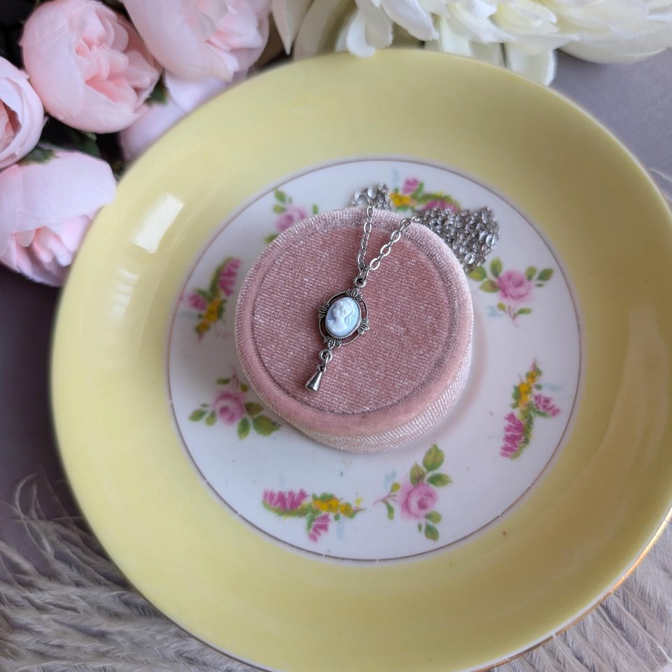 Dainty Blue & White Cameo Necklace, Silver Vintage Leaf Design Pendant, Victorian Style Jewelry, Historical Costume