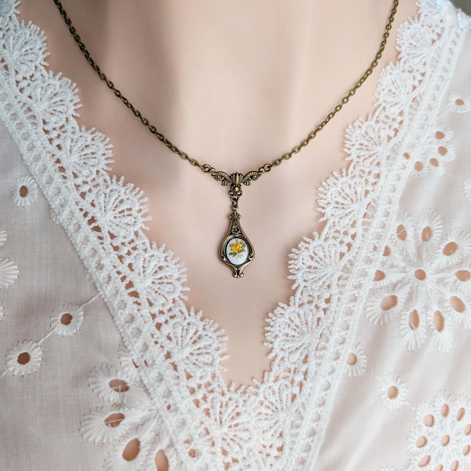 Regency Rose Necklace: Antiqued Bronze Tulip, Yellow Floral Cabochon