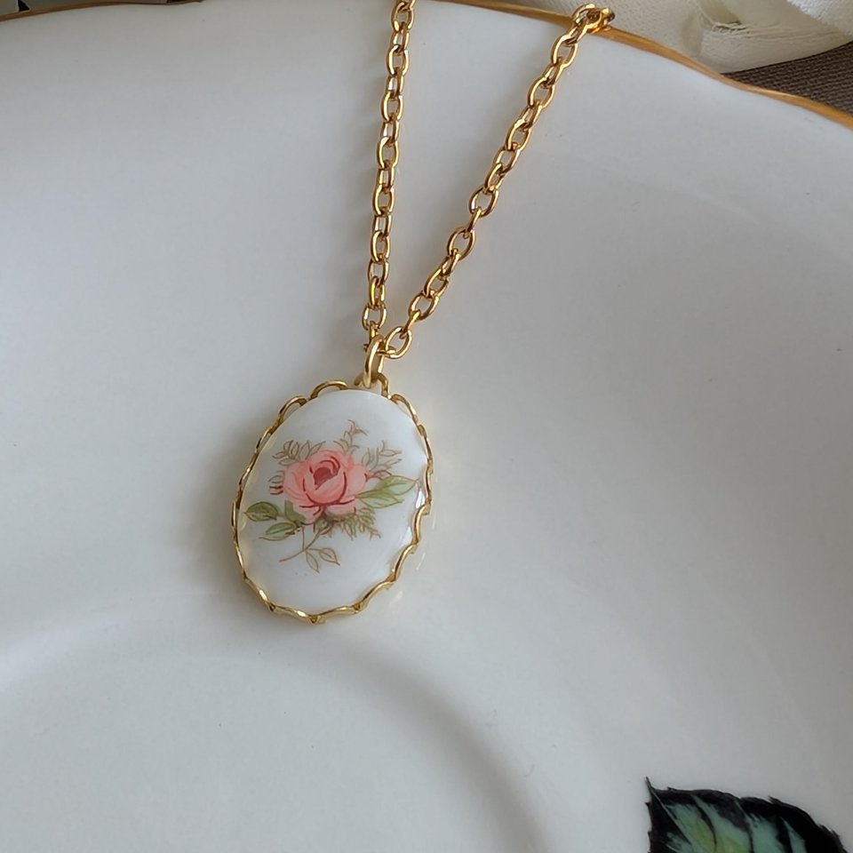 Regency Pink Rose Necklace, Vintage Inspired, Historical Costume Jewelry