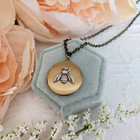 Tiny Bee Locket Necklace, Antiqued Gold Locket, Round Locket Necklace, Bee Jewelry, Minimalist Keepsake Gift, Daughter Grad Gift